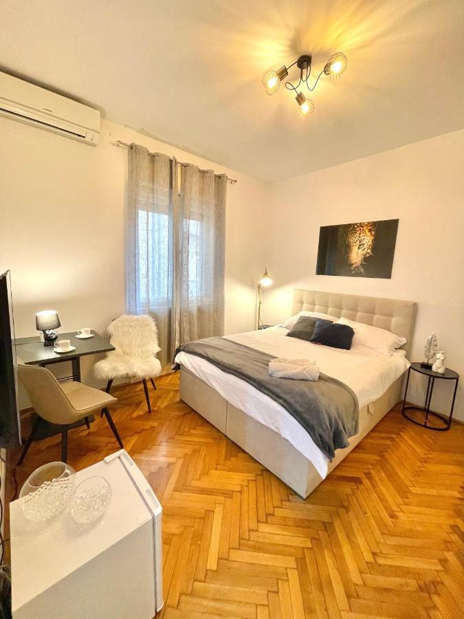 Studio Manu Apartment Split Exterior photo